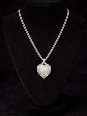 Kay Jewelers Heart Pendant Necklace – Silver Tone Crystal Pave
